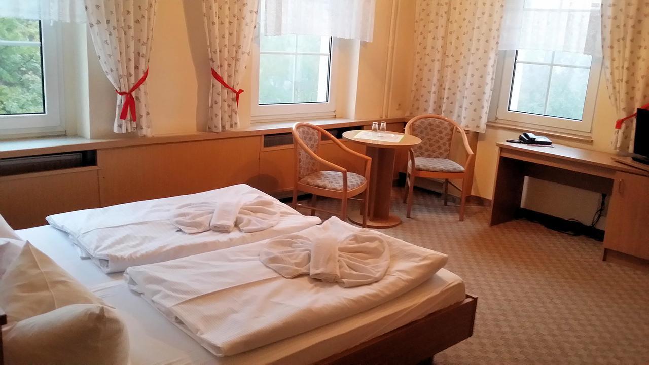 Kurhaus Jonsdorf Hotel Esterno foto